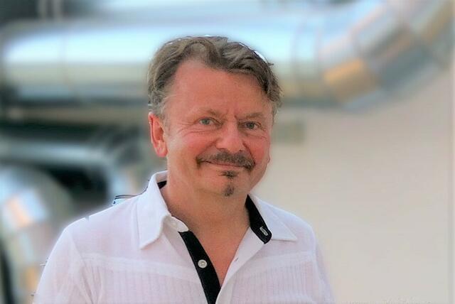 Wolfgang Müller.