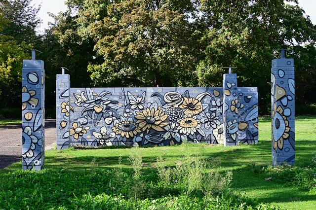 7. Station: Friedrich-Ebert-Park, Künstler (in alphabetischer Reihenfolge): Blaqk, Buja, Cose, Czolk, Dome, Limow, Parisko und Richter.  | Foto: Ilona Schäfer