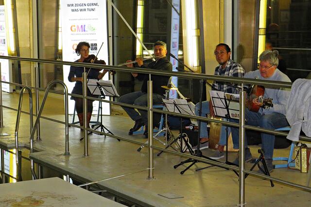 "Windflüchter" im Hallenbad Nord | Foto: Brigitte Melder
