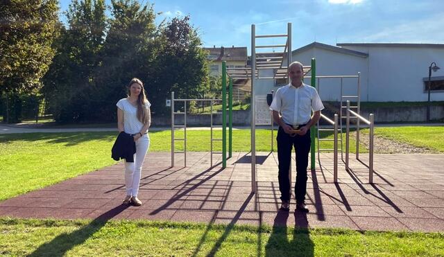 MdL Georg Heitlinger zu Besuch bei der Calisthenics Anlage in Angelbachtal | Foto: D. Wagner