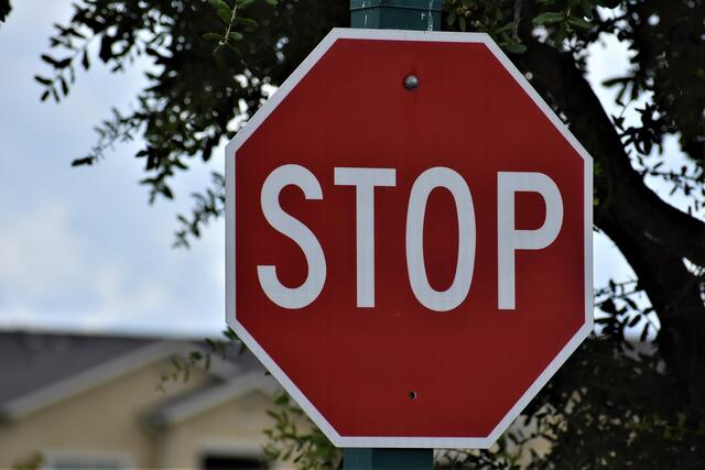 Nicht jeder Fall des Verkehrsrecht muss vor Gericht gelöst werden. Rechtsanwalt Reinz & Kollegen aus Kaiserslautern versuchen möglichst einen Prozess zu verhindern.