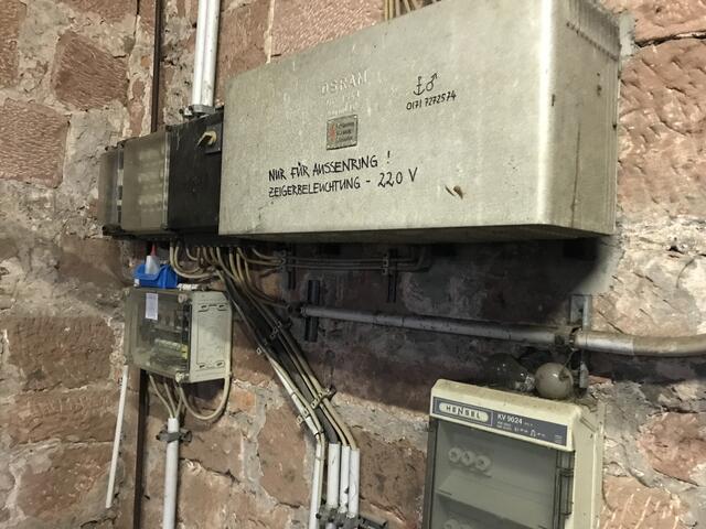 Die Elektronik wurde immer wieder ausgebessert und instand gehalten | Foto: B. Bender