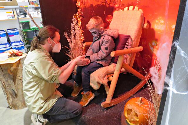 Der fünfjährige Mael mit Vogelspinne | Foto: Brigitte Melder