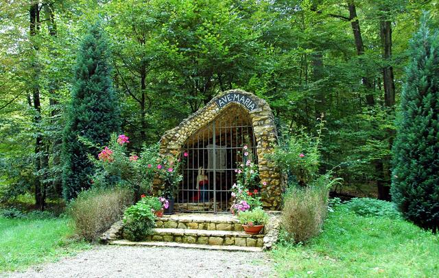 Lourdes Grotte im Bienwald bei Büchelberg | Foto: A. Abt