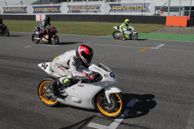 Luca Hafeneger (Honda) kurz vor dem Start (Foto Michael Sonnick)