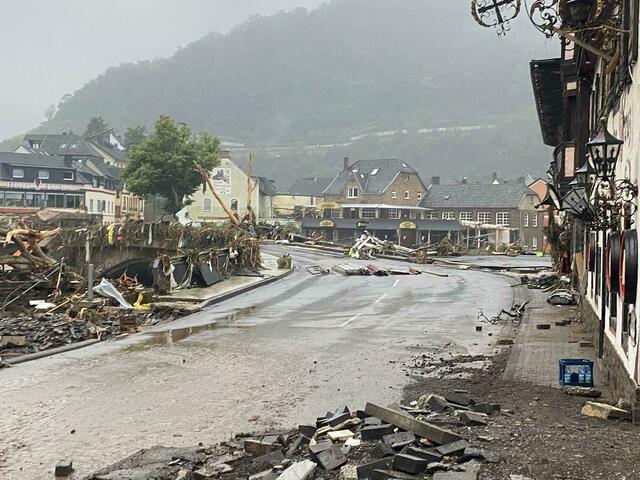 Das Ausmaß völliger Zerstörung in Altenahr | Foto: Bernd Straßel