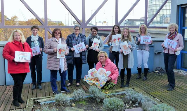 Die Gleichstellungsbeauftragten des Rhein-Pfalz-Kreises setzen ein Zeichen gegen Gewalt an Frauen Foto: ps
