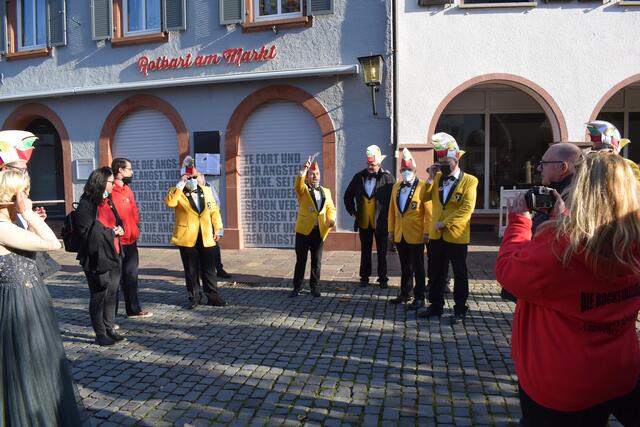 Präsident Peter Grimm ruft zum Rathaussturm auf | Foto: B. Bender