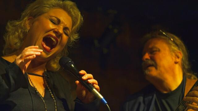 Nicole Metzger und Wesley G. als Duo „Body & Soul“.