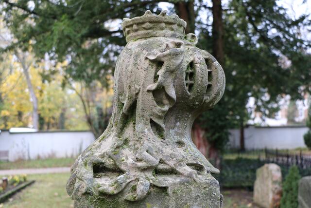 Tumba-Grab des Generalmajors Alphons von Stockum-Sternfels - Detail | Foto: Heike Schwitalla