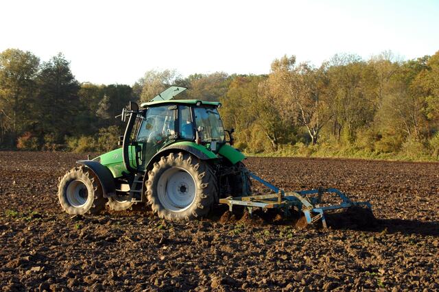 Pflügen im Herbst | Foto: A. Abt