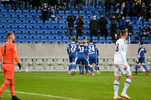 Kollektive Freude beim KSC | Foto: Anderer/ka-abseits