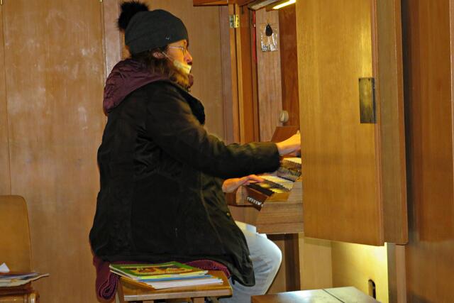 An der Orgel Andrea Csollany | Foto: Brigitte Melder