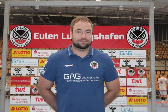 Eulen-Trainer Ceven Klatt spielte früher selbst als Kreisläufer in Ferndorf (Foto Michael Sonnick)