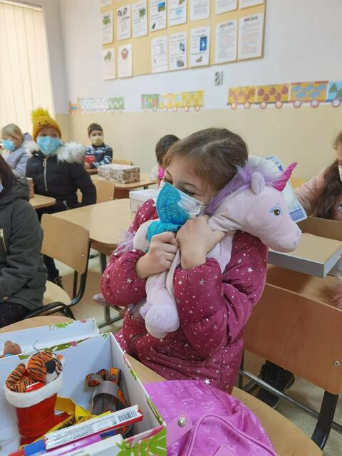 Die 250 gespendeten Weihnachtspäckchen sollen ein bisschen Weihnachtsfreude zu Kindern nach Osteuropa bringen