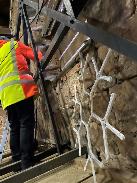 Leuchtstern anstatt Zifferenblatt | Foto: Stadt Annweiler