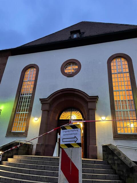 Die Stadtkirche Annweiler wurde am vergangenen Samstag zum Impfzentrum | Foto: Stadt Annweiler
