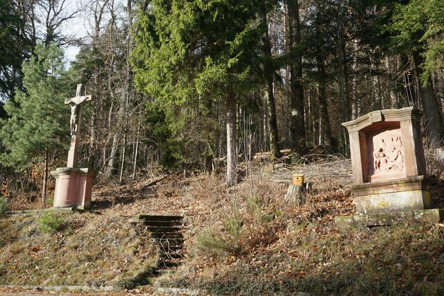 Kreuzweg bei der Kolmerbergkapelle bei Dörrenbach. | Foto: Markus Pacher