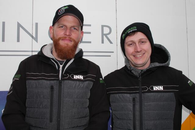 Teamchef Kevin Bolliger mit Jan Bühn (Foto Michael Sonnick)