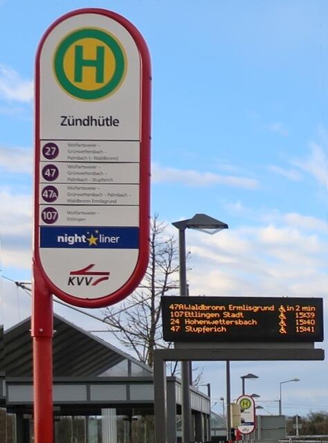 Umsteideknoten: Bus- und Bahnhaltestelle Zündhütle | Foto: Roland Jourdan
