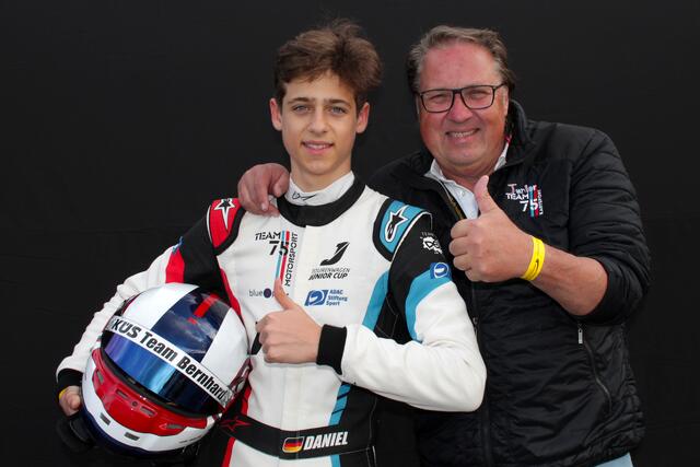 Daniel Gregor mit seinem Vater Joachim (Foto Michael Sonnick)