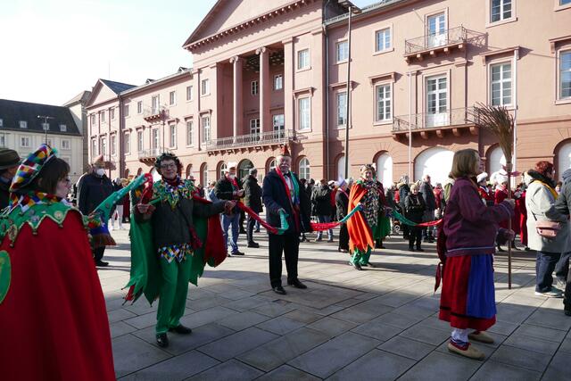 Schunkeln auf Abstand | Foto: Foto: Jutta Hauswirth