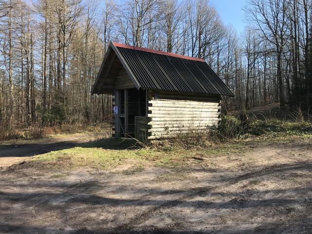 Schutzhütte . . .  | Foto: B. Bender