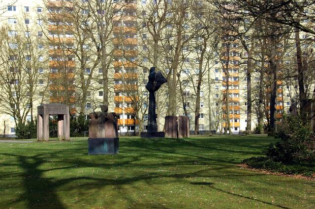 Skulpturengarten von Volker Krebs im Bürgerpark Wörth | Foto: A. Abt