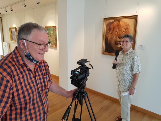 Werner Harke bei Dreharbeiten im Otto Dill Museum