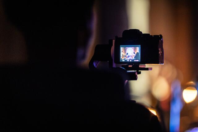 Beim Videodreh der Singer/Songwriterin Jules in der Alten Feuerwache.  | Foto: Christian Gaier