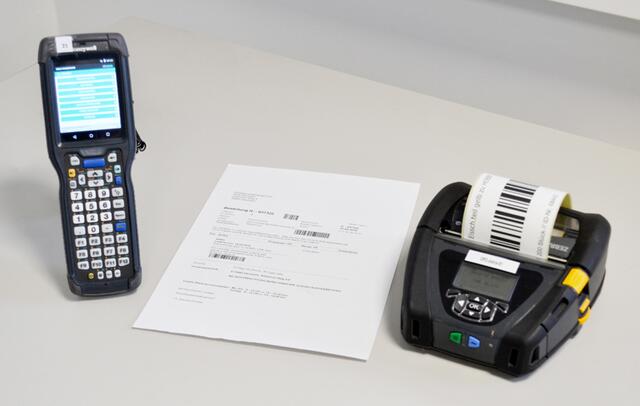Ein automatisch verfahrbares Regalsystem gewährleistet in Verbindung mit einem hochmodernen Warehouse-Management-System optimale Abläufe, die den individuellen Anforderungen renommierter Kunden verschiedenster Branchen gerecht werden. | Foto: Christmann/Lebenshilfe Südliche Weinstraße
