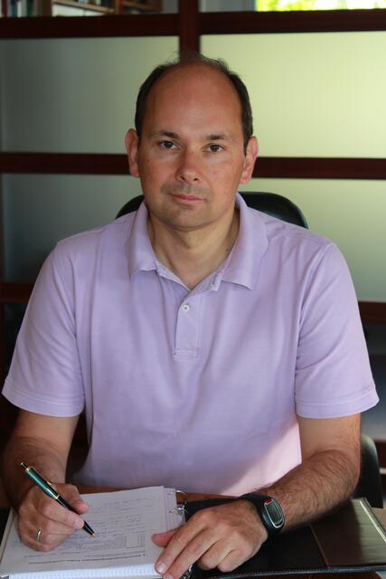 Die Stellvertretung übernimmt Dr. Andres Fernandez  | Foto: privat