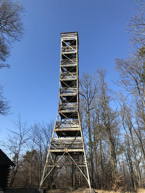 Stolz ragt der Eybergturm in den Himmel | Foto: B. Bender