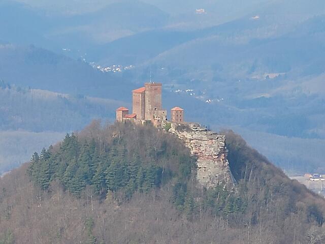 Die Reichsfeste Trifels | Foto: Markus Pacher