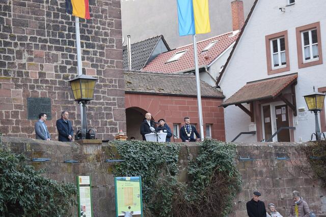 Pfarrer Thomas Himjak-Lang bei seiner kurzen Ansprache | Foto: B. Bender