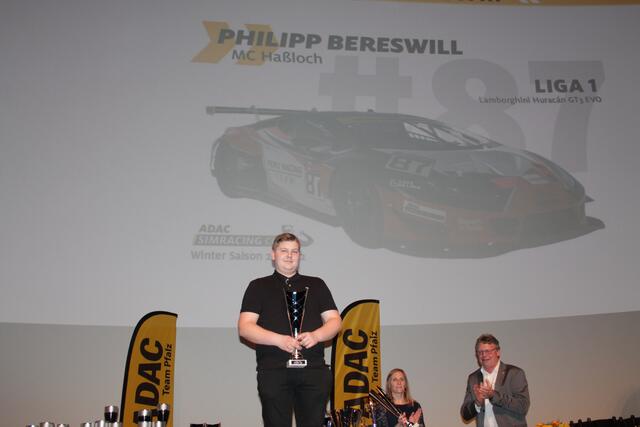 Philipp Bereswill wurde vom ADAC Pfalz ausgezeichnet (Foto Michael Sonnick)