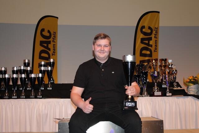 Philipp Bereswill wurde vom ADAC Pfalz ausgezeichnet (Foto Michael Sonnick)