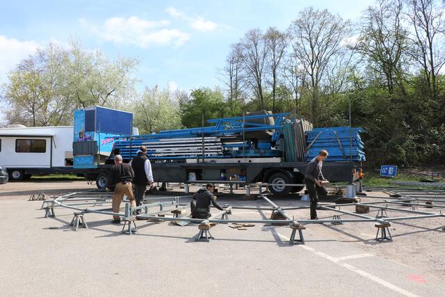 Noch wird poliert, geschrubbt und aufgebaut - am Freitag startet dann die Frühjahrsmesse in Speyer | Foto: Heike Schwitalla