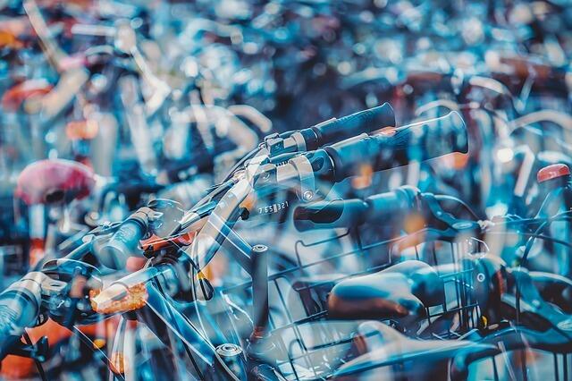 Fahrradfahren ist gesund und umweltfreundlich - und wer viel zu transportieren hat, kann sich ein kostenloses Lastenfahrrad ausleihen | Foto: Couleur / Pixabay