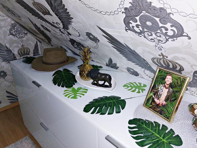 Ein Sideboard mit Erinnerungen an den Dschungel | Foto: Brigitte Melder