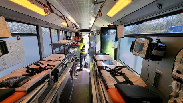 In diesem Bus können mehrere Schwerverletzte vor Ort intensivmedizinisch betreut werden, bis sie ins Krankenhaus gebracht werden können | Foto: BAS