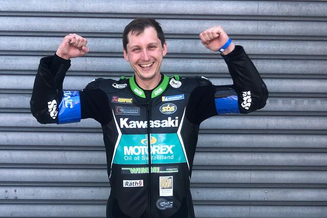 Jan Bühn freute sich nach dem 24-Stunden-Rennen im Vorjahr (Foto Bühn)