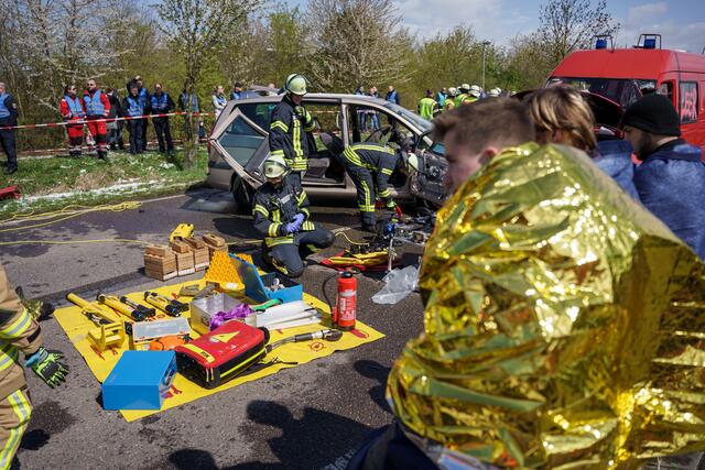 Technische Hilfeleistung war an diesem Tag nicht nötig, die Feuerwehr hatte das nötige Werkzeug dabei.  | Foto: Kim Rileit