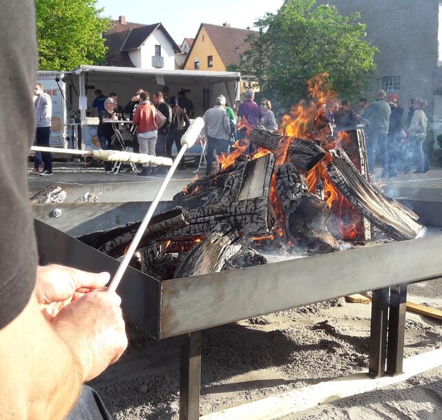 Selbstgemacht schmeckt es am Besten: Stockbrot | Foto: ARCHIVBILD 2019