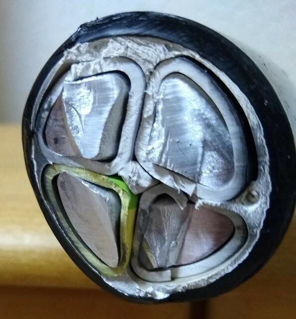 Querschnitt durch die Elektroleitung | Foto: Nelloclub