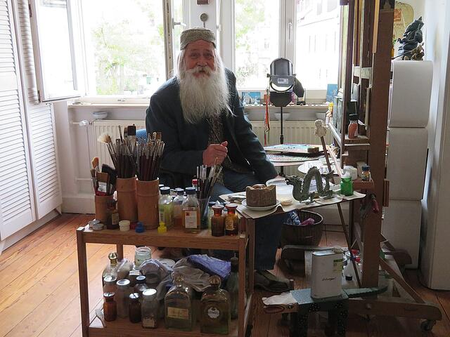 Aus meinem Privatalbum. Wolfgang Maria Ohlhäuser in seinem Atelier in Weinheim | Foto: Brigitte Melder