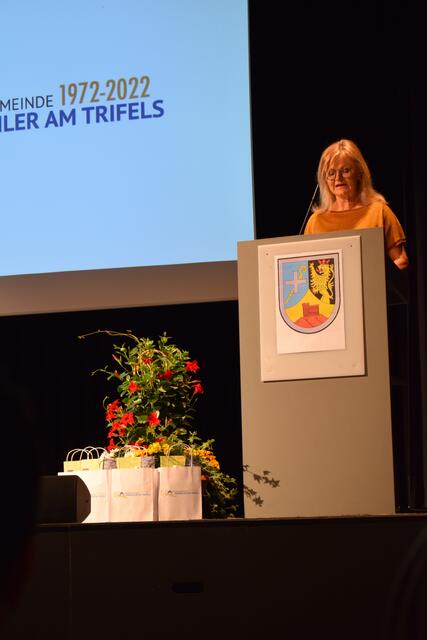 Ortsvorsteherin von Silz, Elke Mandery, bei ihrer Ansprache | Foto: B. Bender