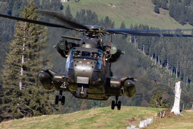 Erstmals ist ein Hubschrauber der Bundeswehr beim Brazzeltag dabei: Der Sikorsky CH-53 ist ein mittelschwerer Transporthubschrauber. 110 seiner Art wurden bei PFW in Speyer gebaut. | Foto: ps