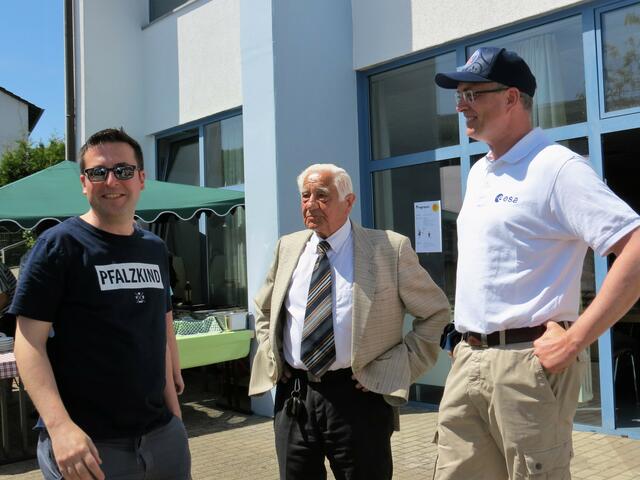 Landtagsabgeordneter Marcus Klein, Werner Blauth, Erster Stadtbeigeordneter Sascha Rickart (von links). | Foto: Boris Bohr