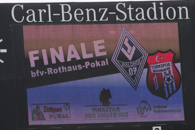Das Finale vom badischen Verbandspokal-Finale um den bfv-Rothaus-Pokal fand im Carl-Benz-Stadion statt (Foto Michael Sonnick)